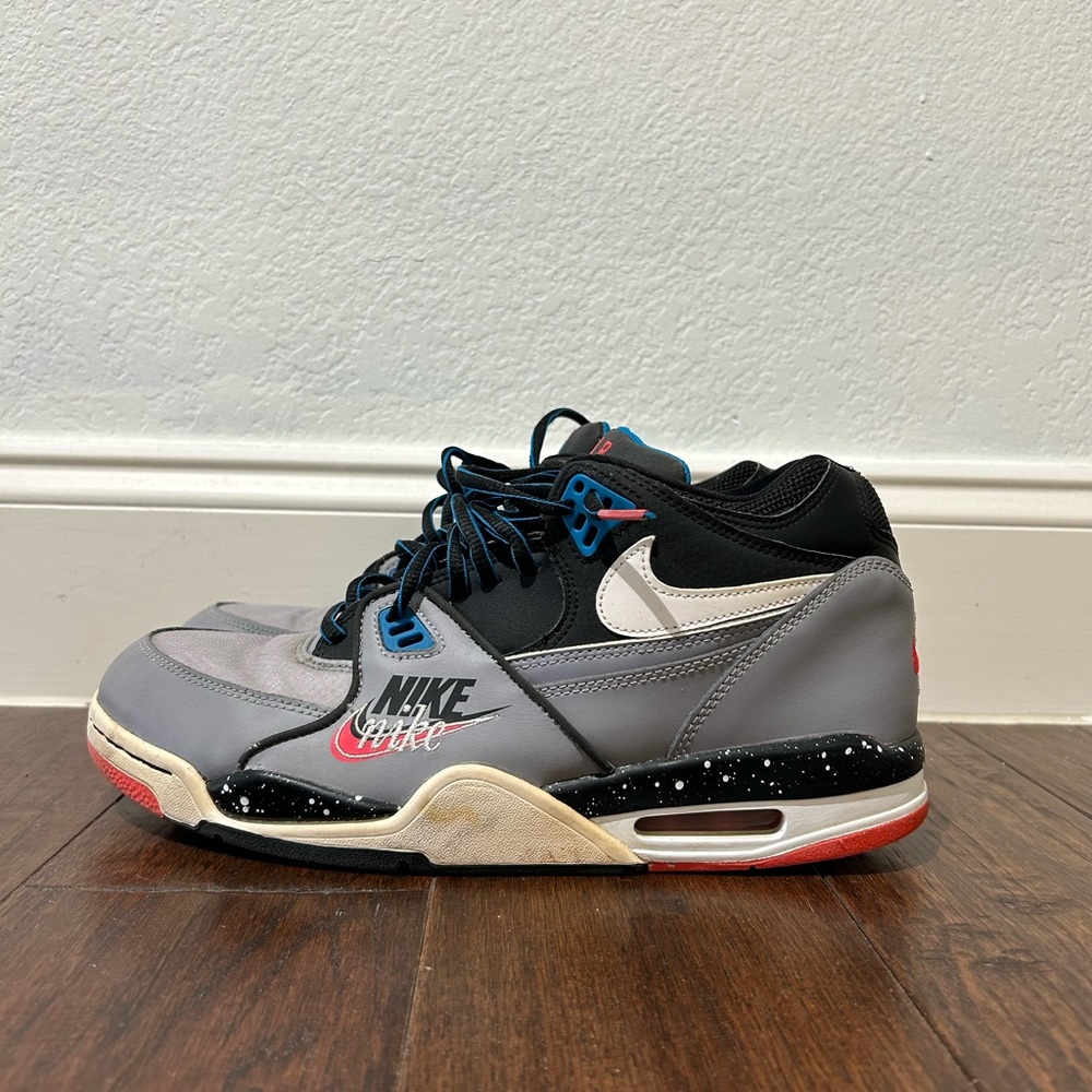 Nike Air Flights